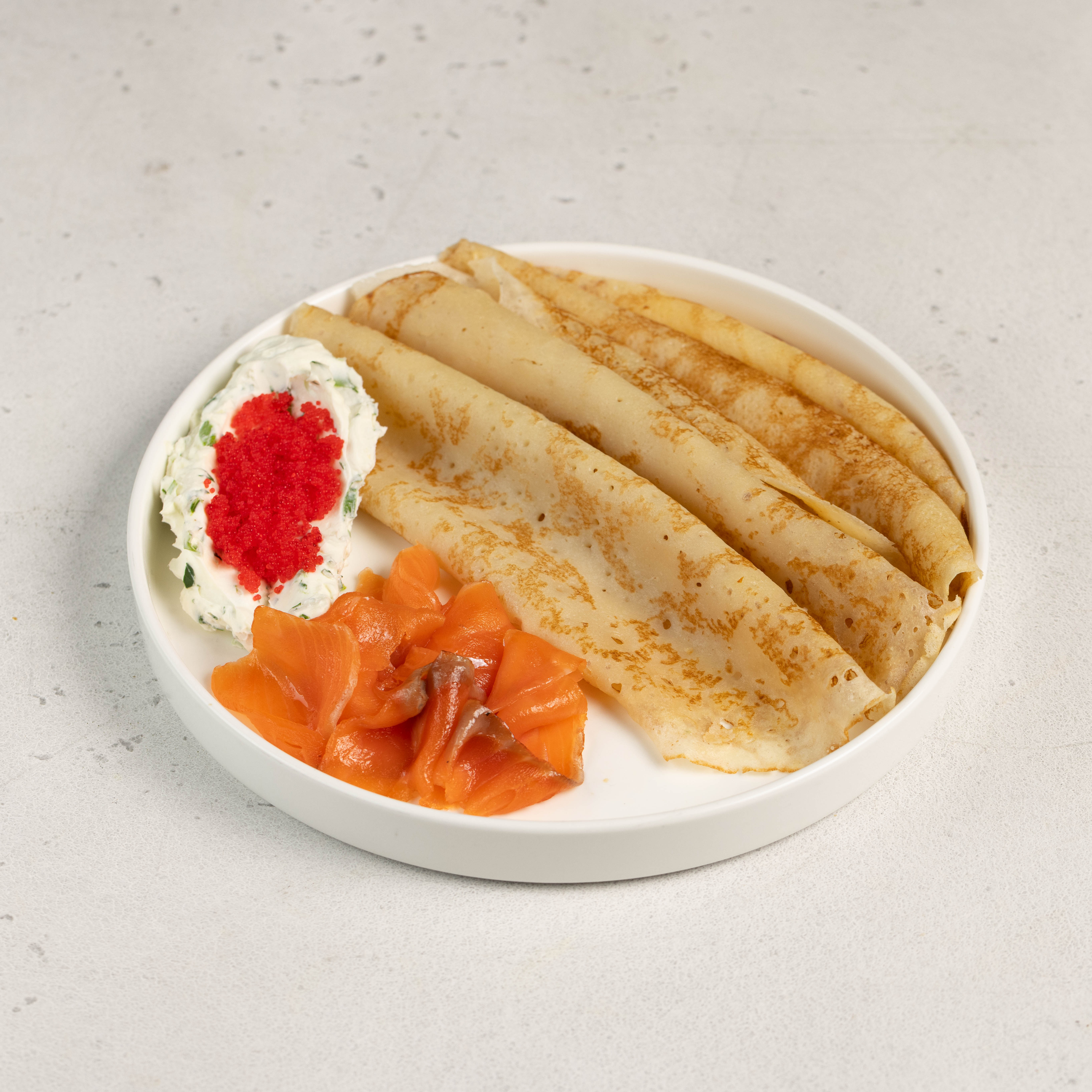 Блинчики с лососем